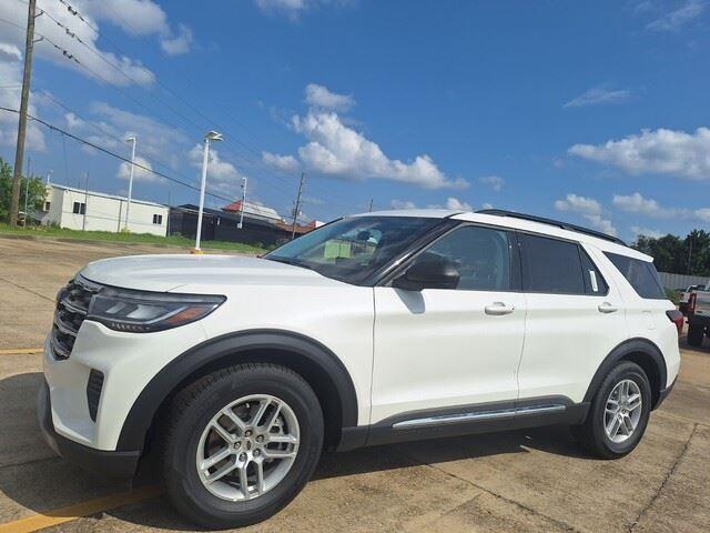 new 2025 Ford Explorer car, priced at $42,775