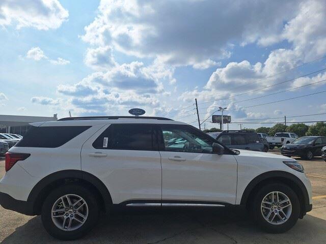 new 2025 Ford Explorer car, priced at $42,775