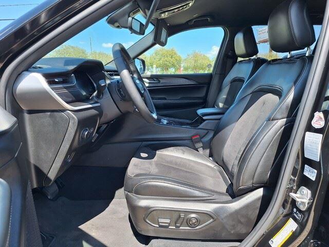 used 2024 Jeep Grand Cherokee L car, priced at $32,995