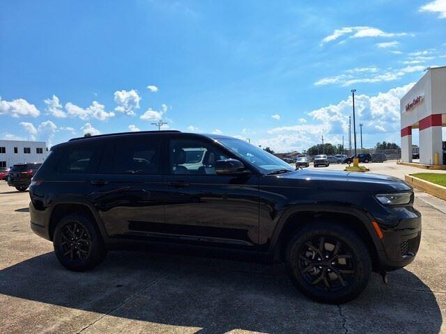 used 2024 Jeep Grand Cherokee L car, priced at $32,995