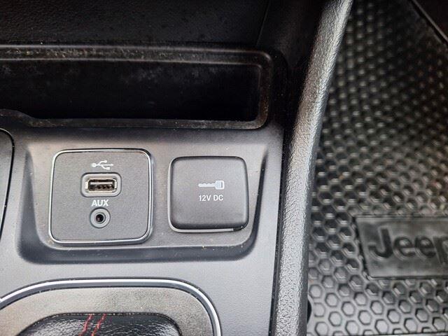 used 2019 Jeep Cherokee car, priced at $20,625