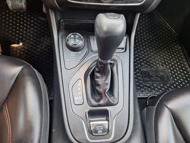 used 2019 Jeep Cherokee car, priced at $20,625