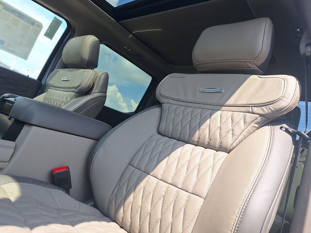 new 2025 Ford F-250 car, priced at $99,090