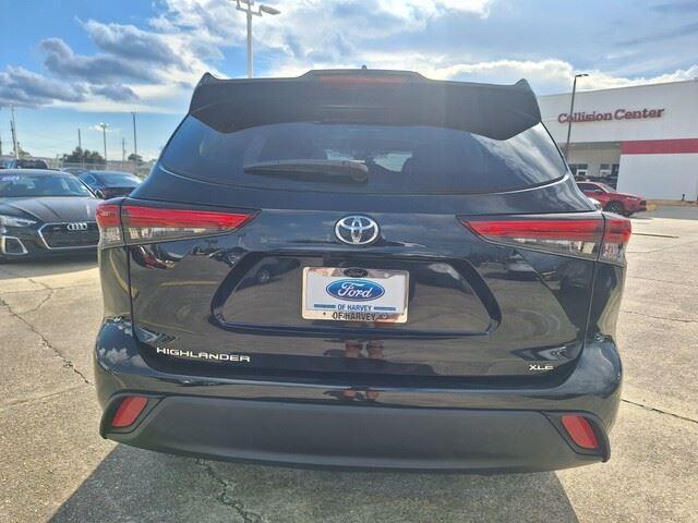 used 2022 Toyota Highlander car, priced at $32,888