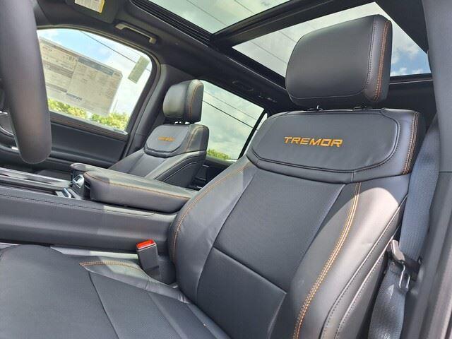new 2025 Ford Expedition car, priced at $84,750