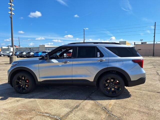 new 2024 Ford Explorer car, priced at $61,810