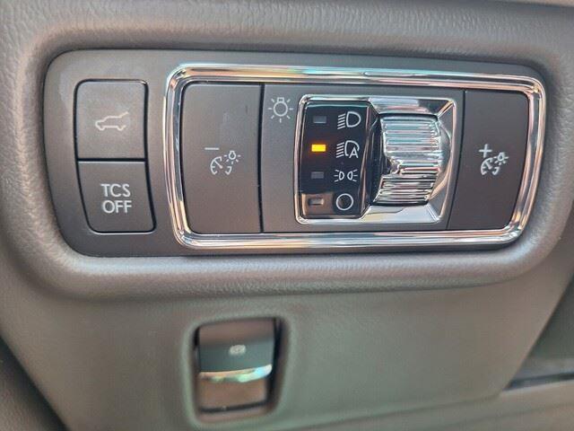 used 2022 Lincoln Nautilus car, priced at $28,800