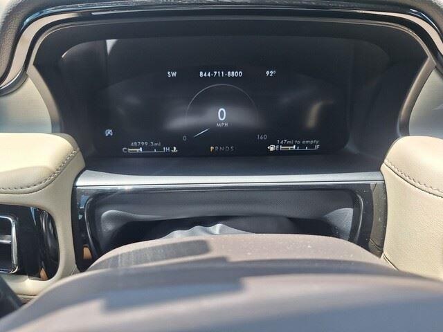used 2022 Lincoln Nautilus car, priced at $28,800