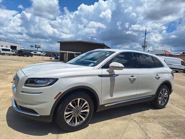 used 2022 Lincoln Nautilus car, priced at $28,800