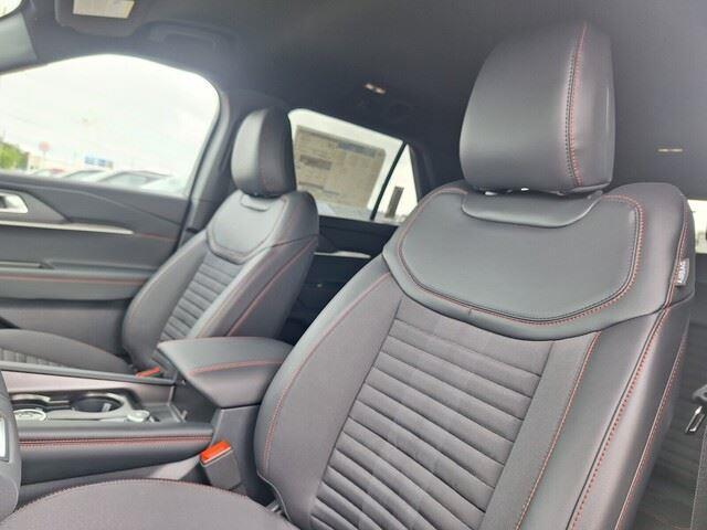 new 2025 Ford Explorer car, priced at $48,945