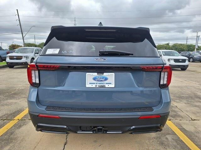 new 2025 Ford Explorer car, priced at $48,945