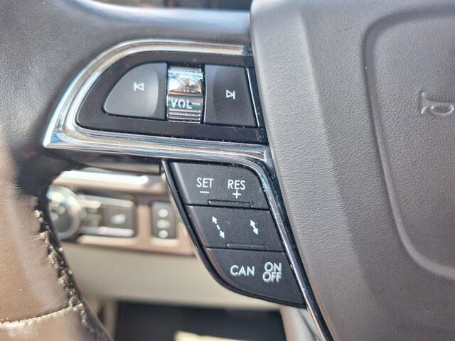 used 2020 Lincoln Navigator car, priced at $43,944