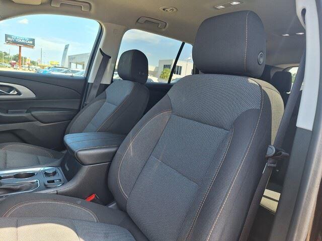 used 2021 Chevrolet Traverse car, priced at $23,920