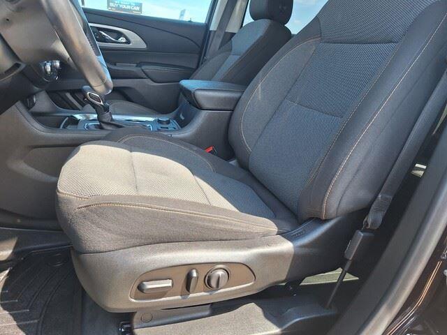 used 2021 Chevrolet Traverse car, priced at $23,920