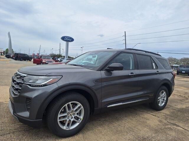 new 2025 Ford Explorer car, priced at $41,950