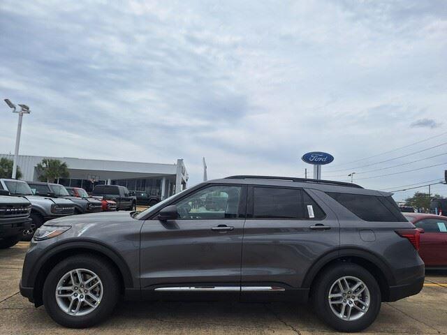 new 2025 Ford Explorer car, priced at $41,950