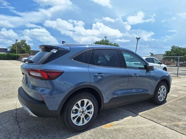 new 2025 Ford Escape car, priced at $30,645