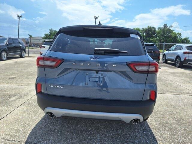 new 2025 Ford Escape car, priced at $30,645