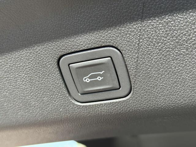 used 2025 GMC Yukon car, priced at $89,995