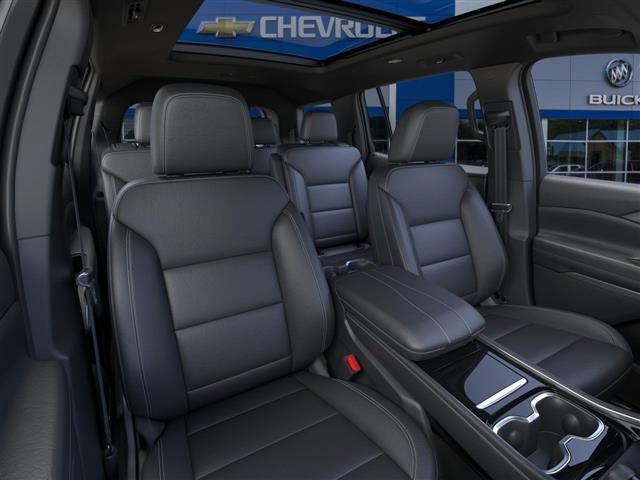 new 2025 Chevrolet Traverse car