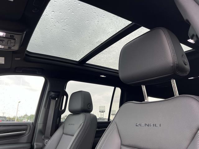 used 2024 GMC Yukon XL car, priced at $75,000