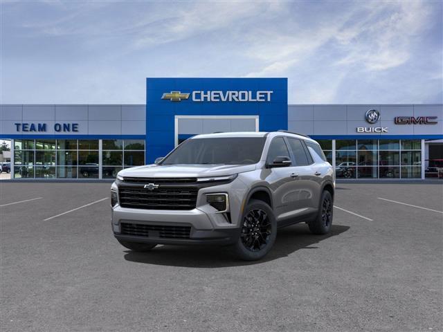 new 2025 Chevrolet Traverse car