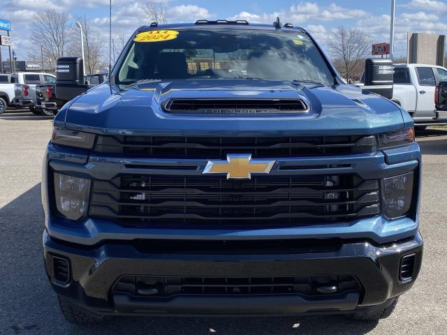 used 2024 Chevrolet Silverado 2500 car, priced at $59,995