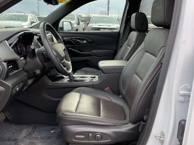 used 2023 Chevrolet Traverse car, priced at $39,995