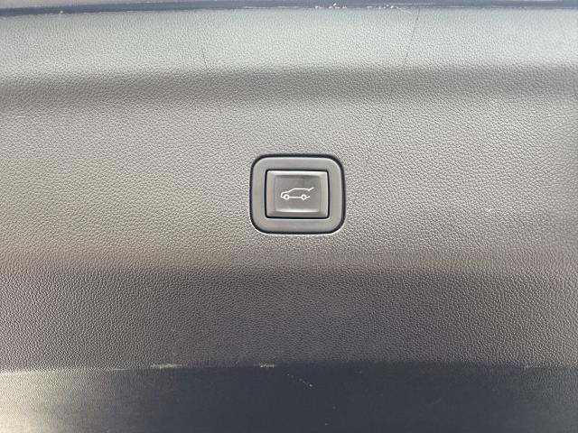 used 2023 GMC Yukon XL car, priced at $79,995