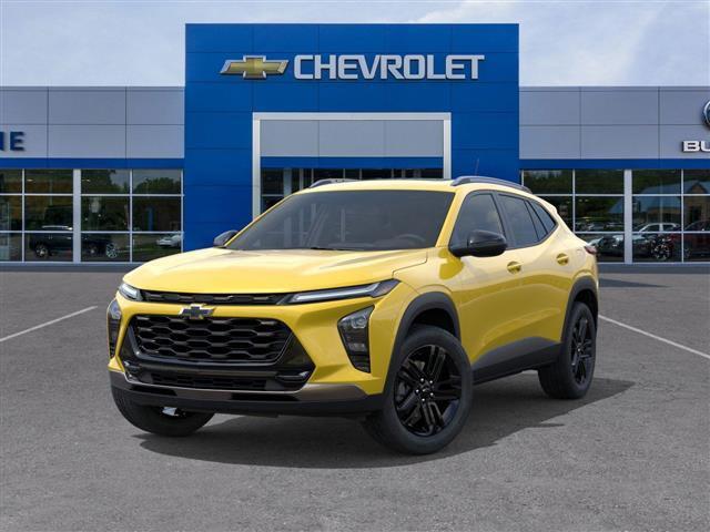 new 2025 Chevrolet Trax car, priced at $28,495