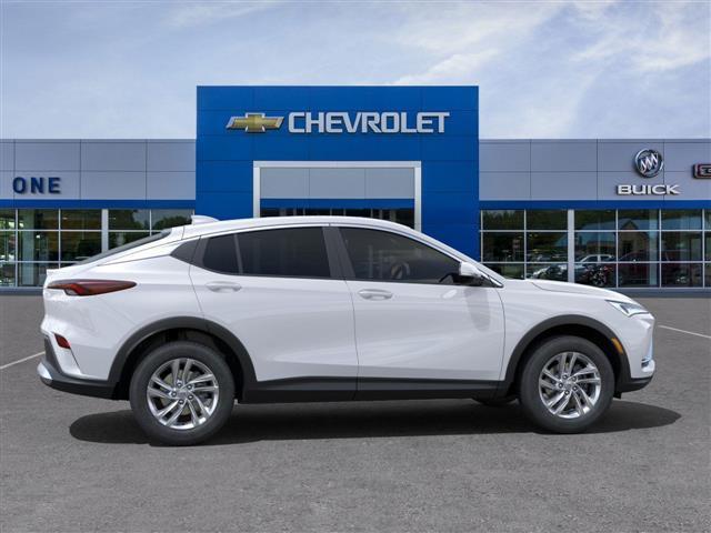 new 2025 Buick Envista car, priced at $27,630