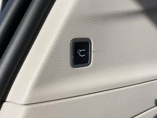 used 2023 Chrysler Pacifica car, priced at $24,700