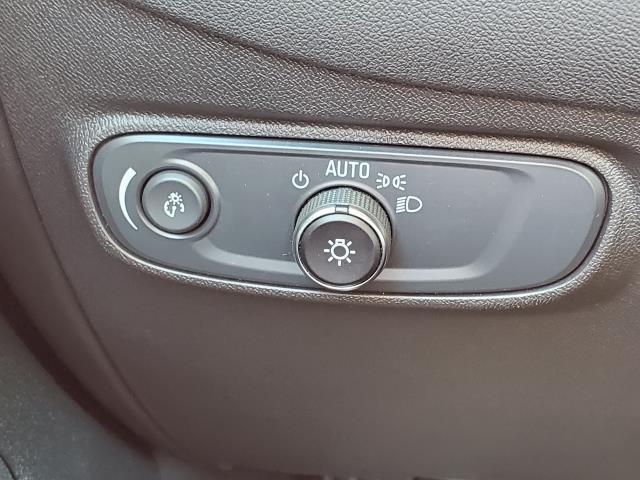 used 2024 Chevrolet Equinox car, priced at $26,995