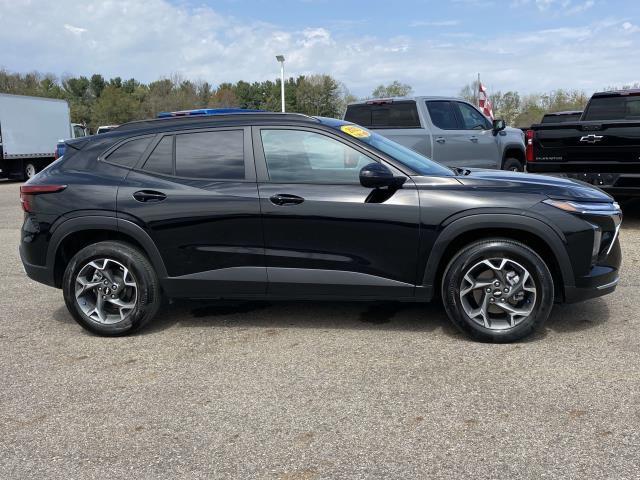 used 2025 Chevrolet Trax car, priced at $23,500