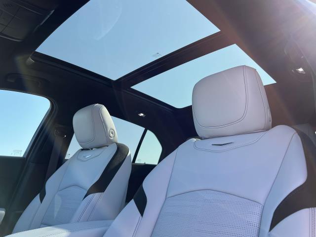 used 2024 Cadillac XT4 car, priced at $41,995