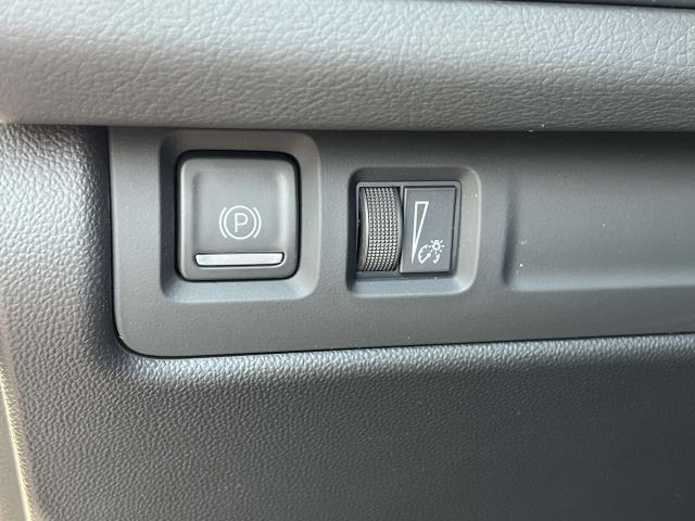 used 2024 Cadillac XT4 car, priced at $41,995