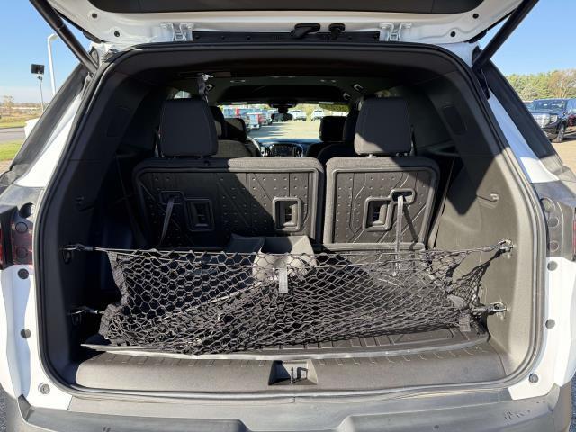 used 2023 Chevrolet Traverse car, priced at $29,995