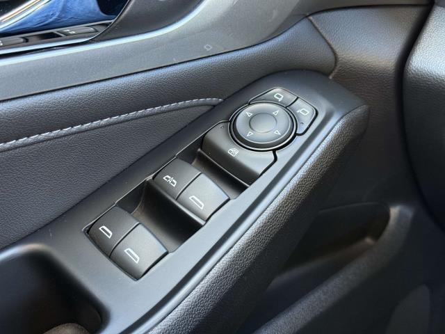 used 2023 Chevrolet Traverse car, priced at $29,995