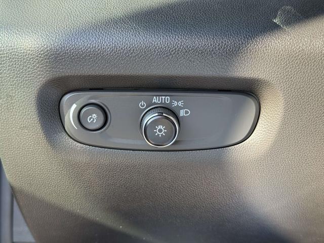 used 2023 Chevrolet Traverse car, priced at $29,995