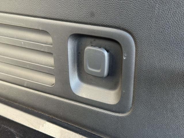 used 2023 Chevrolet Traverse car, priced at $29,995