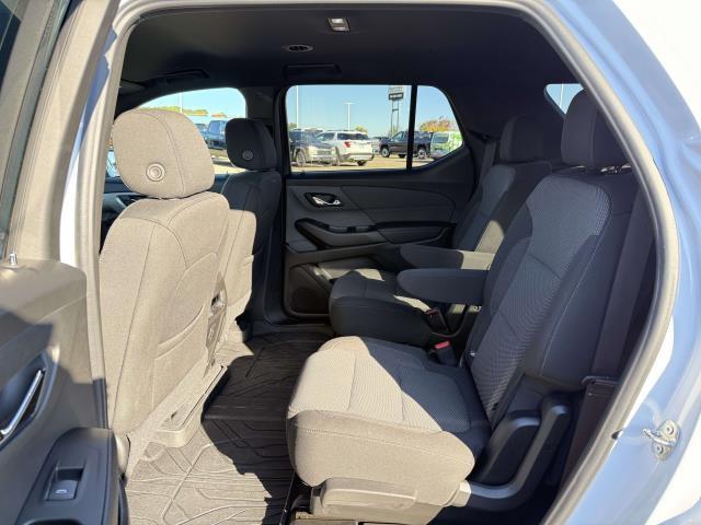 used 2023 Chevrolet Traverse car, priced at $29,995