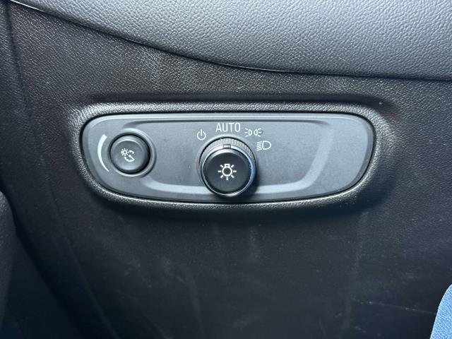 used 2021 Chevrolet Equinox car, priced at $16,995