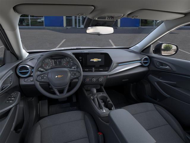 new 2025 Chevrolet Trax car