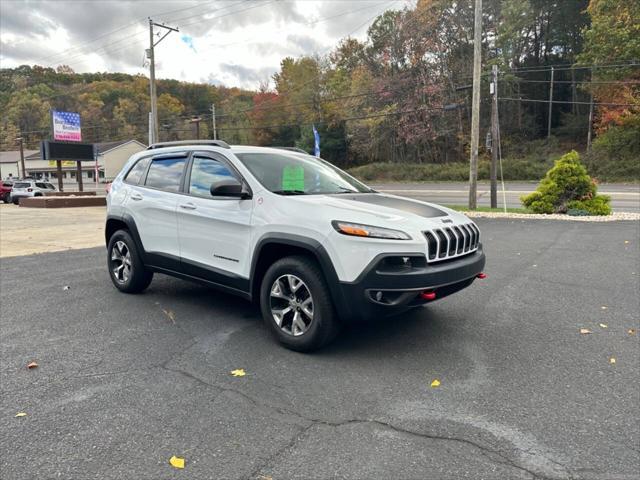 used 2015 Jeep Cherokee car, priced at $13,900