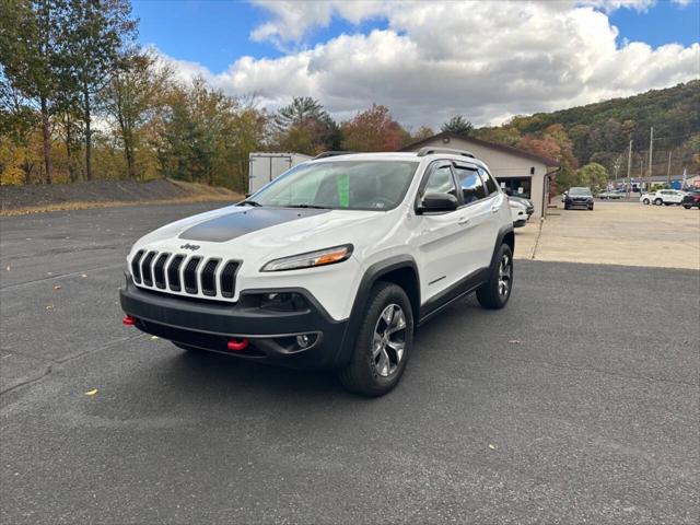 used 2015 Jeep Cherokee car, priced at $13,900