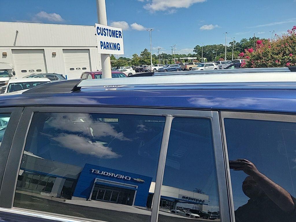 used 2013 Toyota Highlander car, priced at $11,000