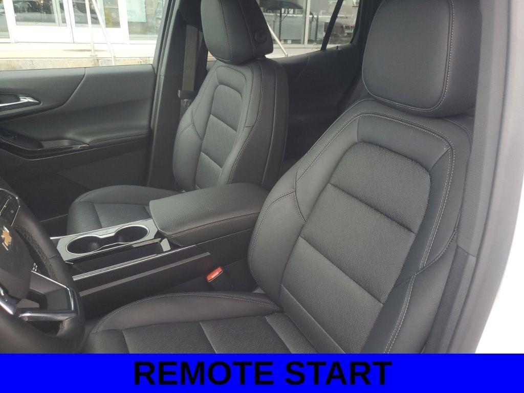 used 2025 Chevrolet Equinox car, priced at $31,437