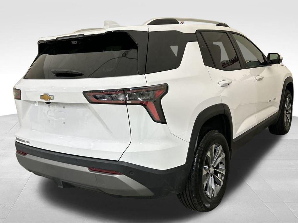 used 2025 Chevrolet Equinox car, priced at $30,341