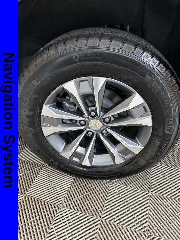 used 2025 Chevrolet Equinox car, priced at $31,437