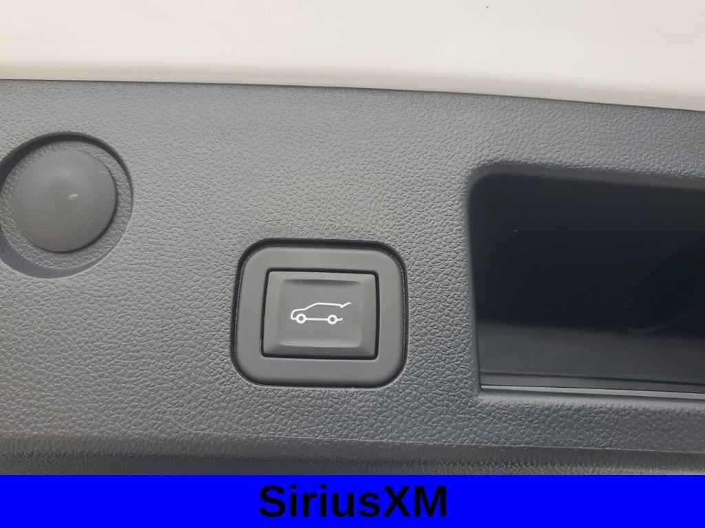 used 2025 Chevrolet Equinox car, priced at $31,437